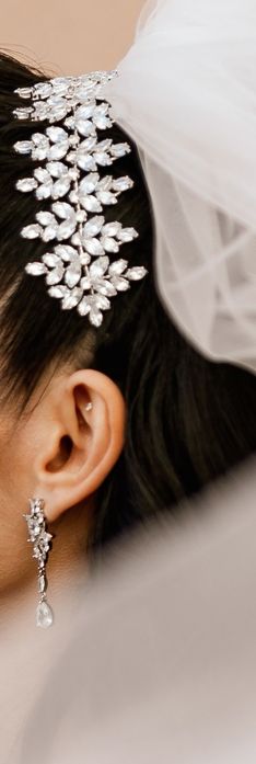 Cercei și accesoriu mireasa