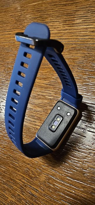 Продам Huawei band 6