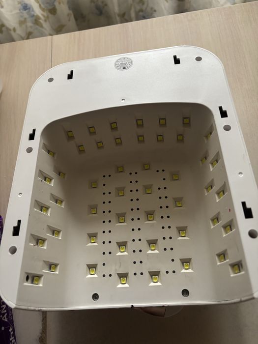 Лампа для маникюра