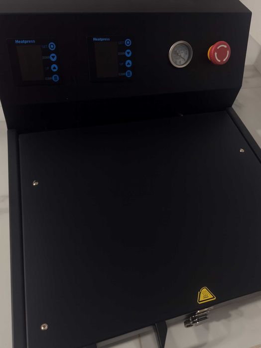 Mașină de făcut huse de telefon 3D Sublimare Vacuum A3 transfer termic