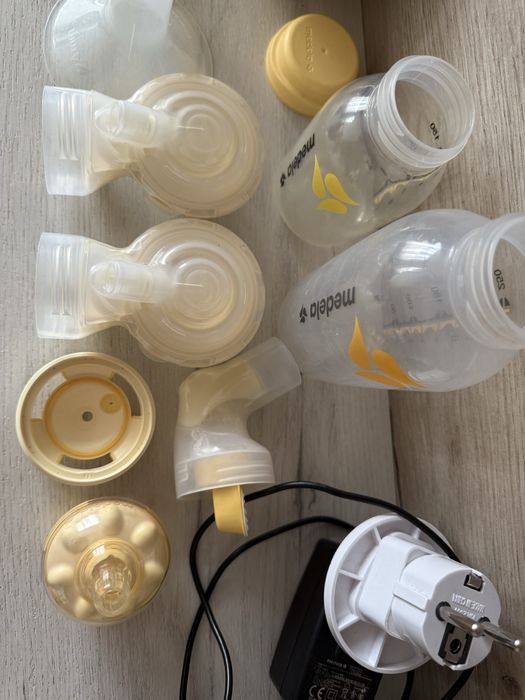 Двуфазна електрическа помпа за кърма Medela