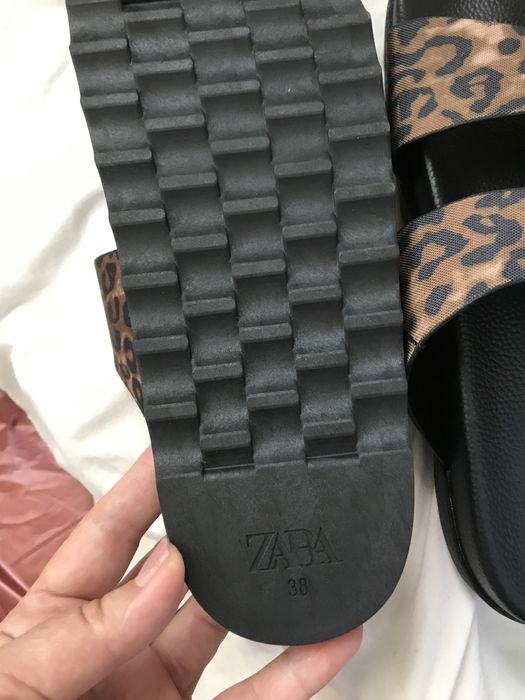 Продам обувь (шлепанцы)