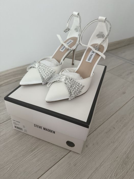 Pantofi mireasa Steve Madden marimea 37 noi