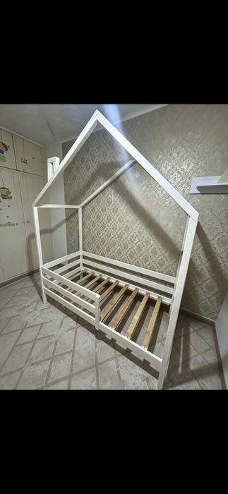 КРОВАТЬ ДОМИК с матрасом