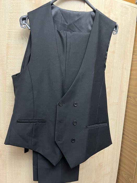 Костюм в отличном состоянии