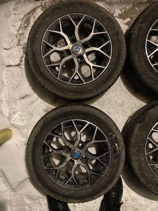 R14 185/60 литые диски с резиной