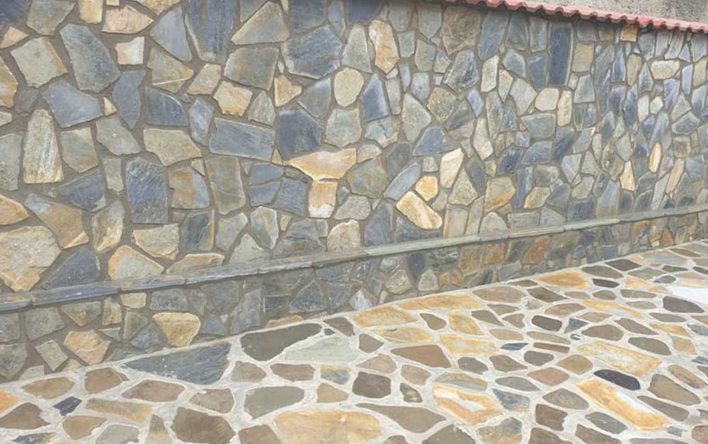 Piatra Decorativă Naturală – Stil Montan, Livrare Rapidă