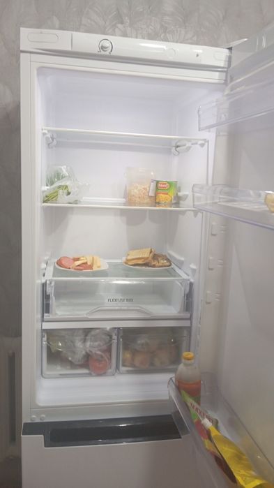 Продам холодильник новый