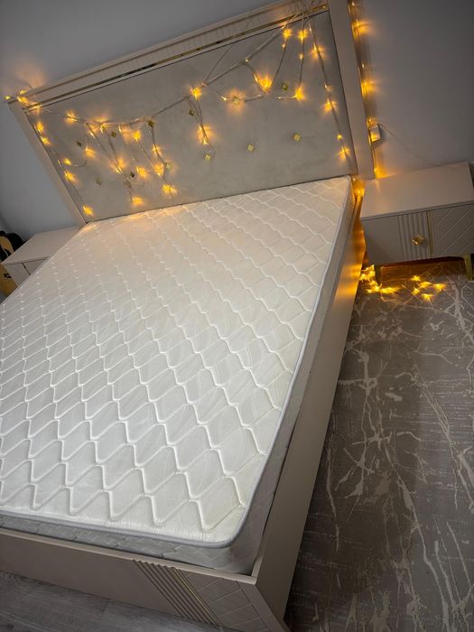 Кровать с тумбой