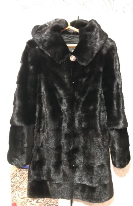 Продам норковую шубу