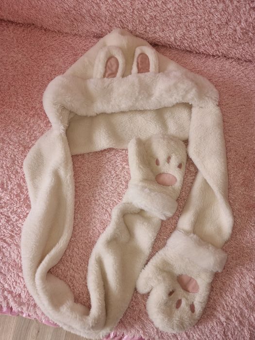 Зимние шапки и ушанки разные