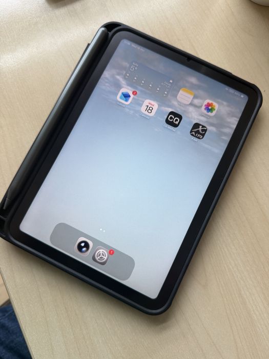 Продавам iPad 6 mini