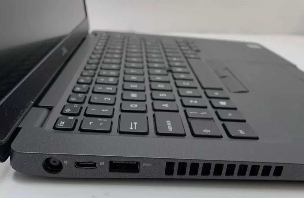 Dell Latitude 5490 14 IPS HD i5-8250U /8GB RAM/256GB SSD Nvme