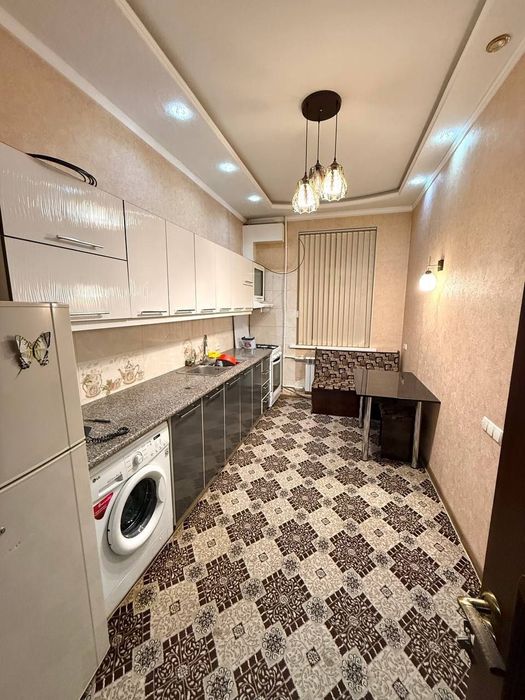 2х комнатная квартира 66 м.кв ул.Рудакий