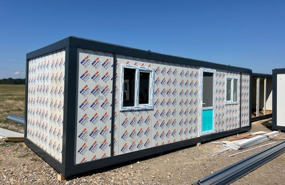 Vand containere modulare la super preț