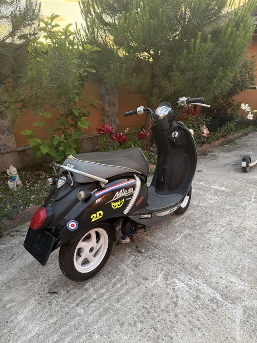 Scutere Fără permis , 49 cc-4t , cu acte