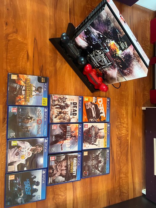 Playstation 4 1ТБ + 2 джойстика и игри