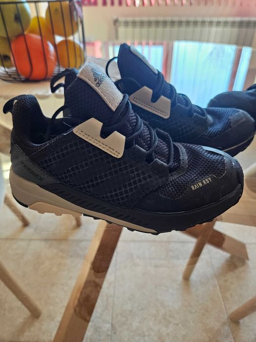детски маратонки adidas Terrex