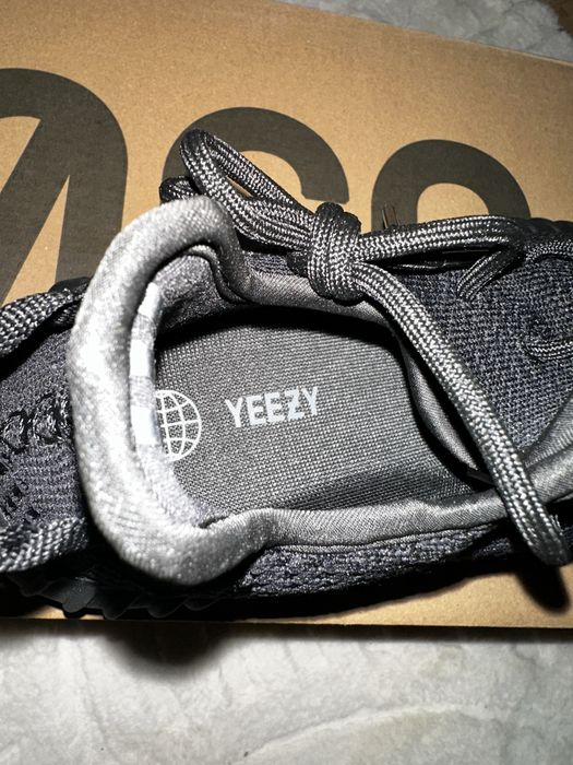 Yeezy 350 Onyx