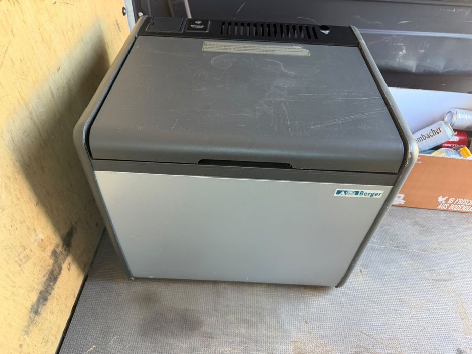 Frigider Mobil Fritz Berger cu alimentare 12V/ 220V si Gaz -  39litri volum - ca nou.