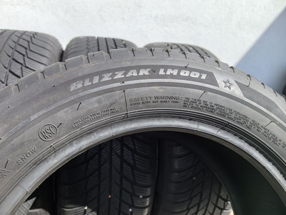 225/55/17 Бриджстоун ДОТ 2018 г - Рън Флат / като нови