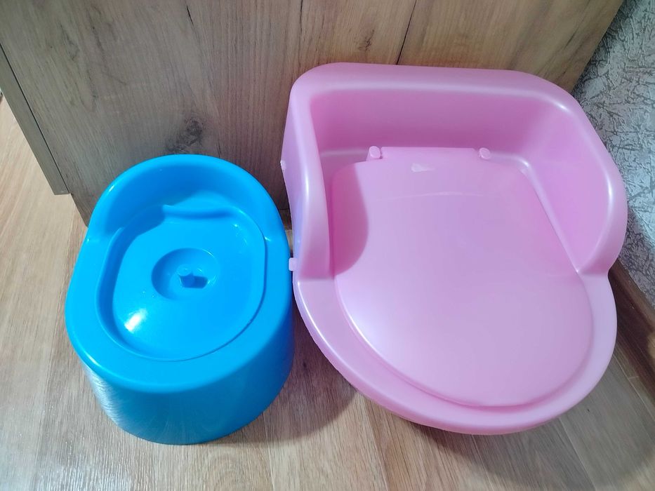 Продам детский горшок с крышкой