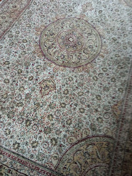 Ковер.         .