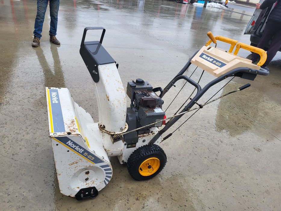 De vânzare freză de zăpadă