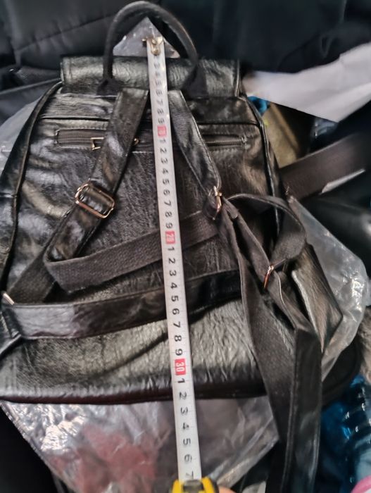 Дамска кожена раница