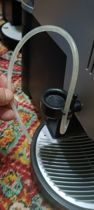 Продам кофемашину Saeco Pro