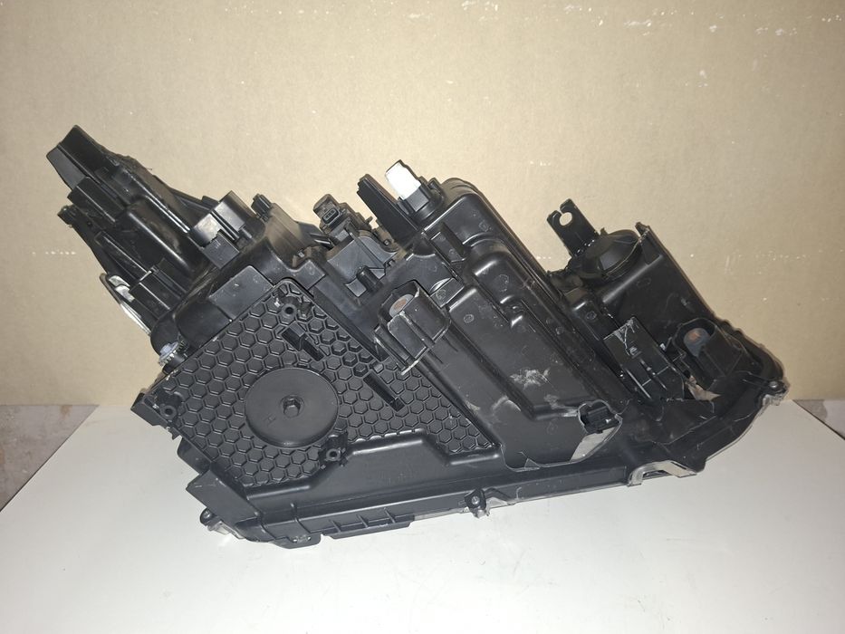 Ляв фар Toyota Yaris Cross 81150-0DP52