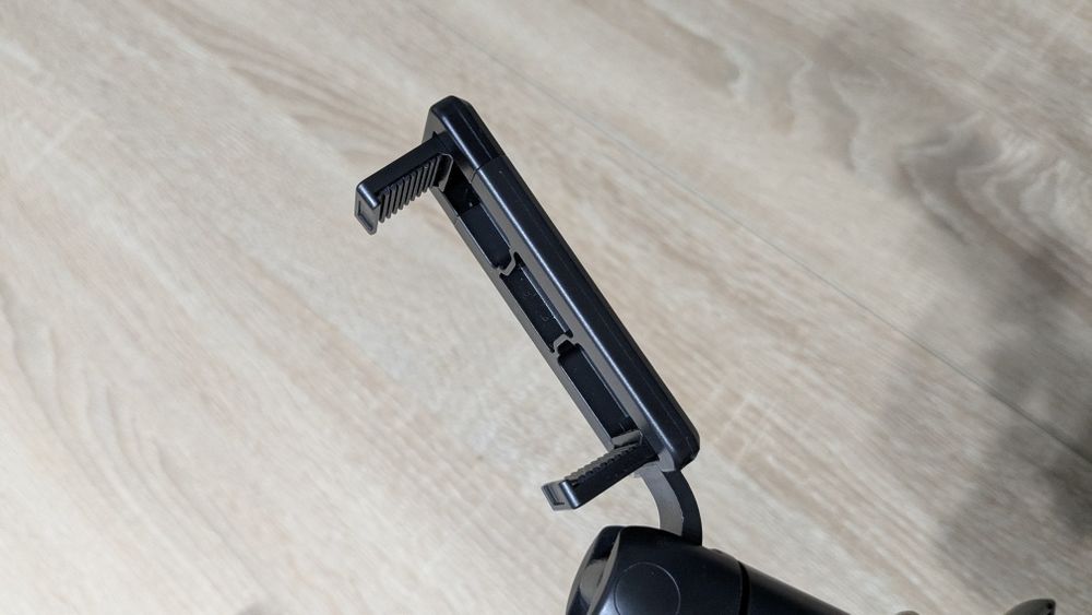 Селфи-палка с  Bluetooth  пультом