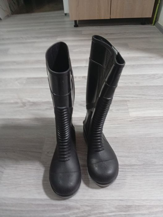 Продам спец одежду