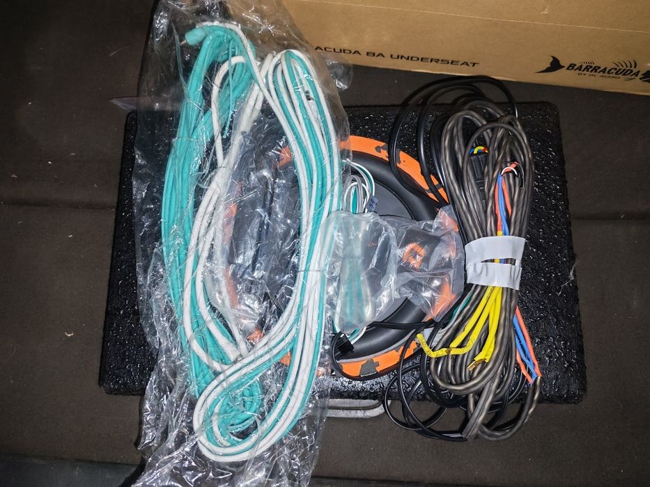 Сабвуфер DL Audio Barracuda 8A Underseat
