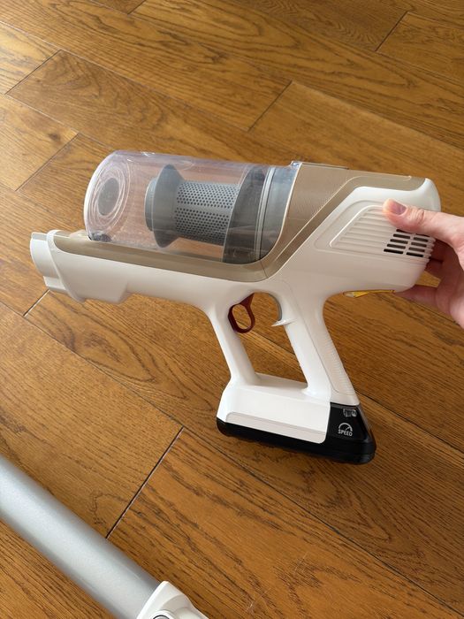 Aspirator vertical Rowenta