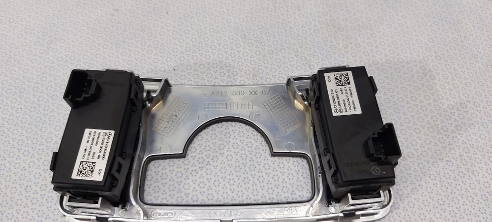 Централна конзола с превключватели за мерцедес w212 AIRMATIC