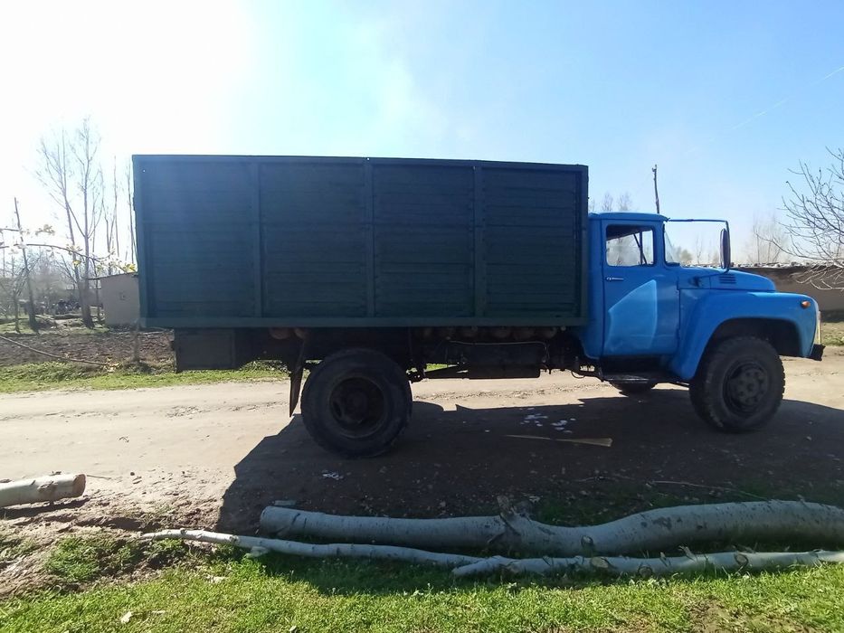 ЗИЛ 130 sotiladi