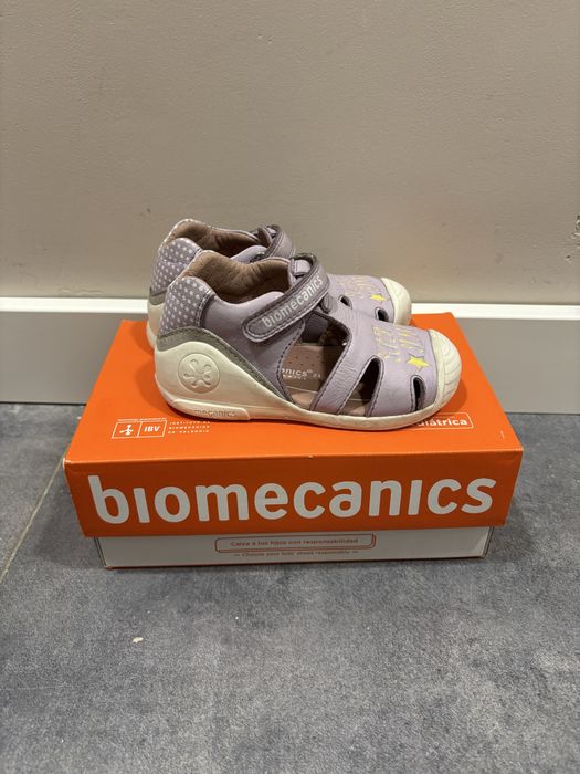 Сандалии Biomecanics 23 размер