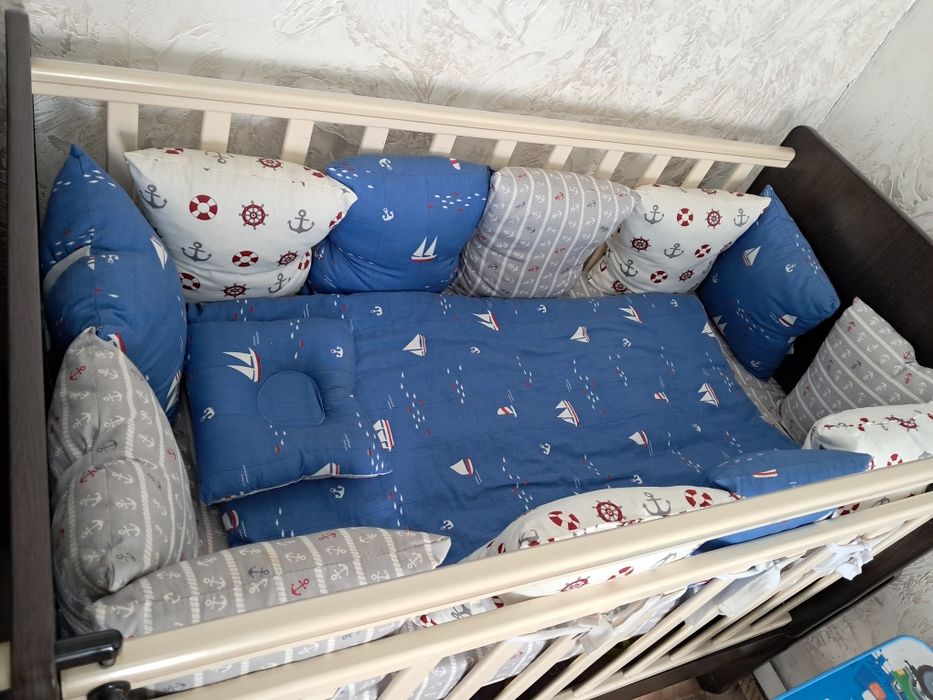 Продам детскую кровать