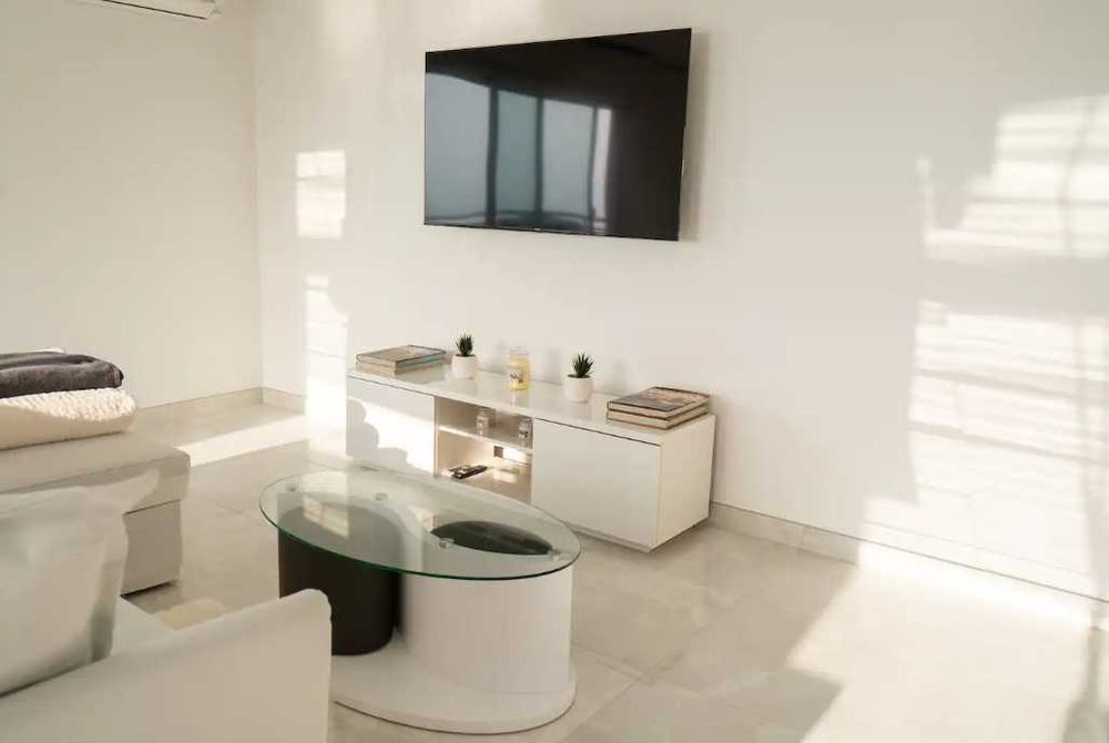 Дава се под наем Двустаен апартамент в Пловдив, Тракия - 58 кв.м за 260.1 € - Снимка #1