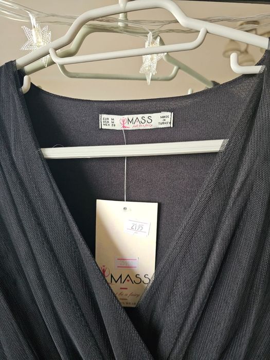 Длинное чёрное платье