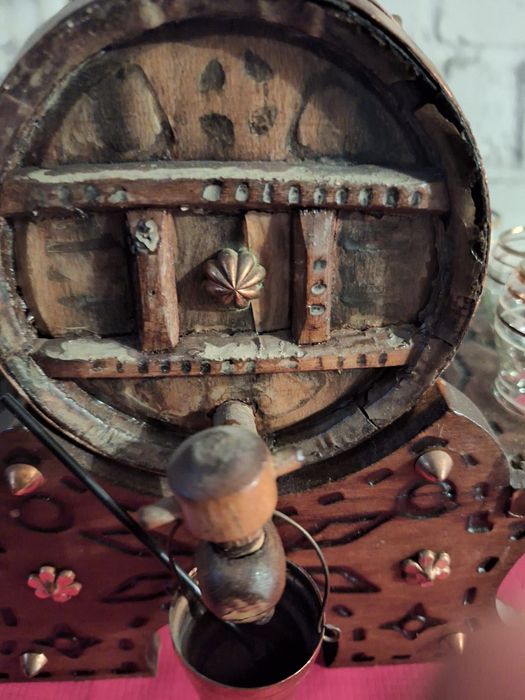 Немско буре за ракия с чаши