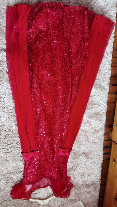 Нова!!! Дълга официална червена рокля с тюл и пайети