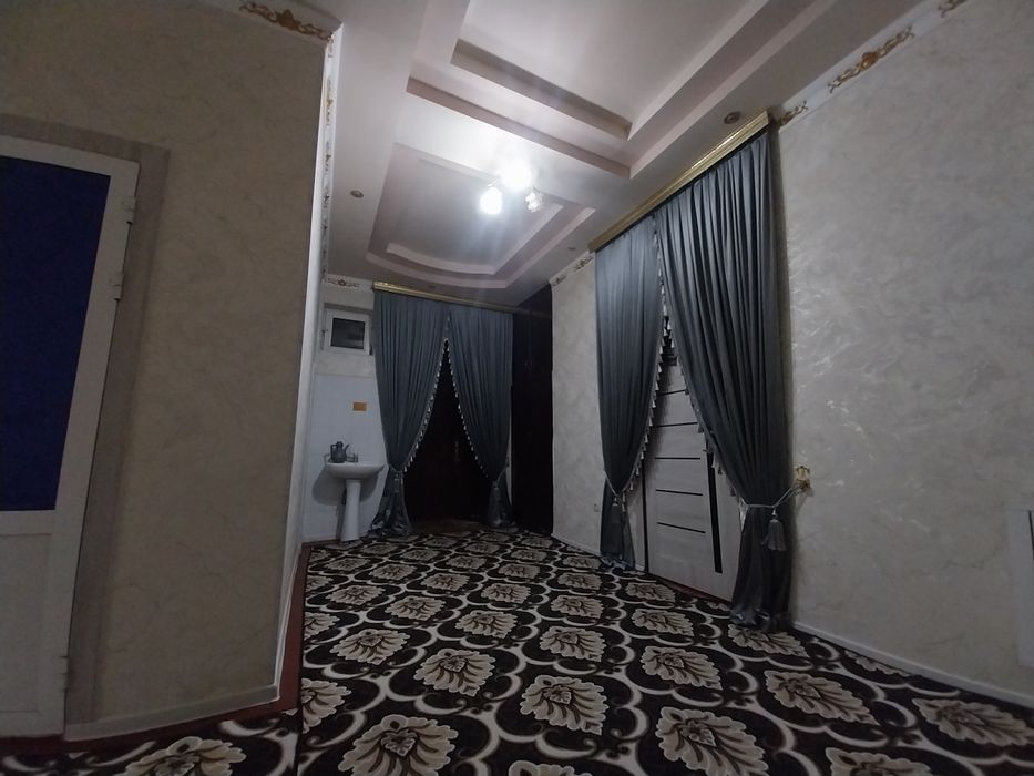 Mebel , parda, kuxniya 2 ta gaz plita 2 ta xoladelni xullashammasiberi