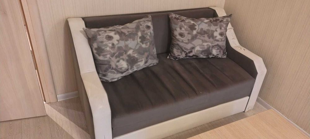 Разтегателно канапе