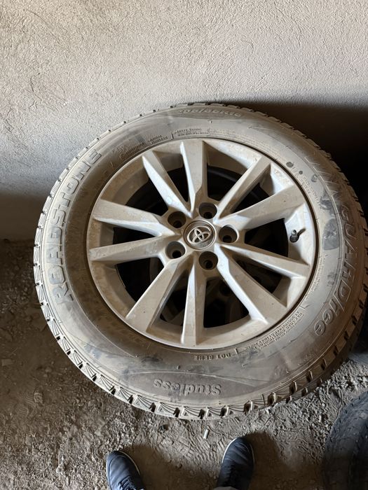 Диск с зимной шиной