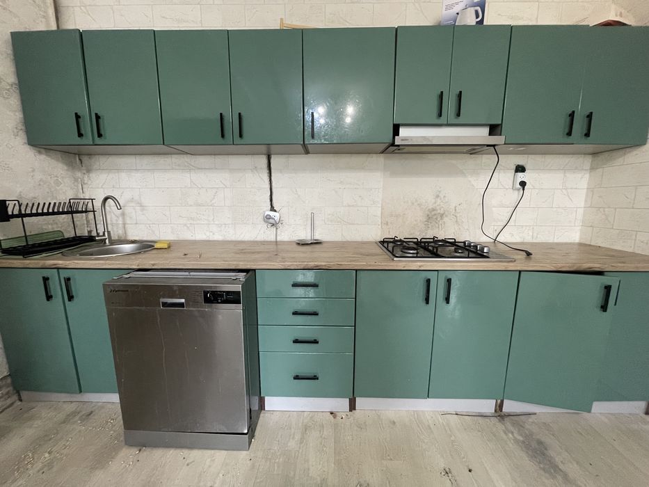 Куханный гарнитур б/у