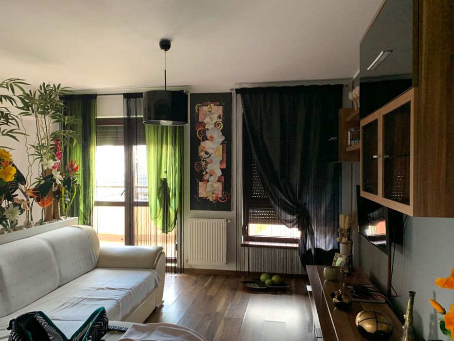Apartament de inchiriat