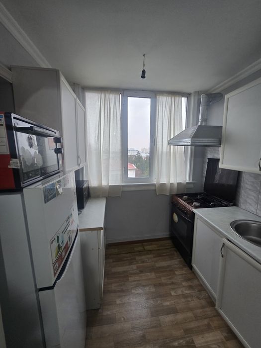 Аренда берилади 2 хона 4 этаж микрорайон