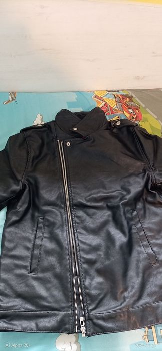 Кожено пролетно яке